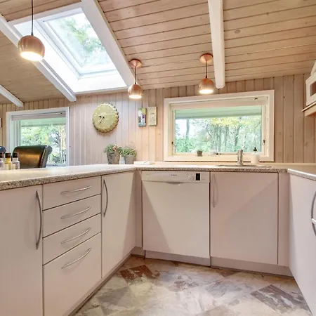 Annaline - 10km From The Sea By Interhome *