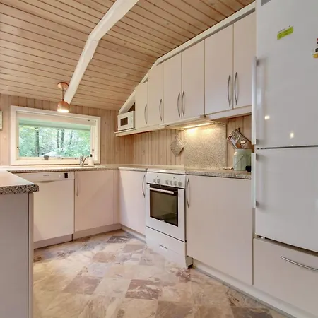 Annaline - 10km From The Sea By Interhome *