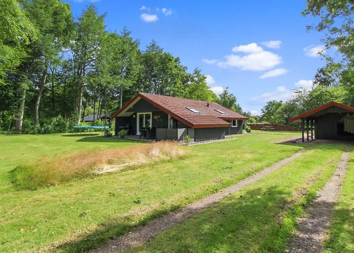 Annaline - 10km From The Sea By Interhome *